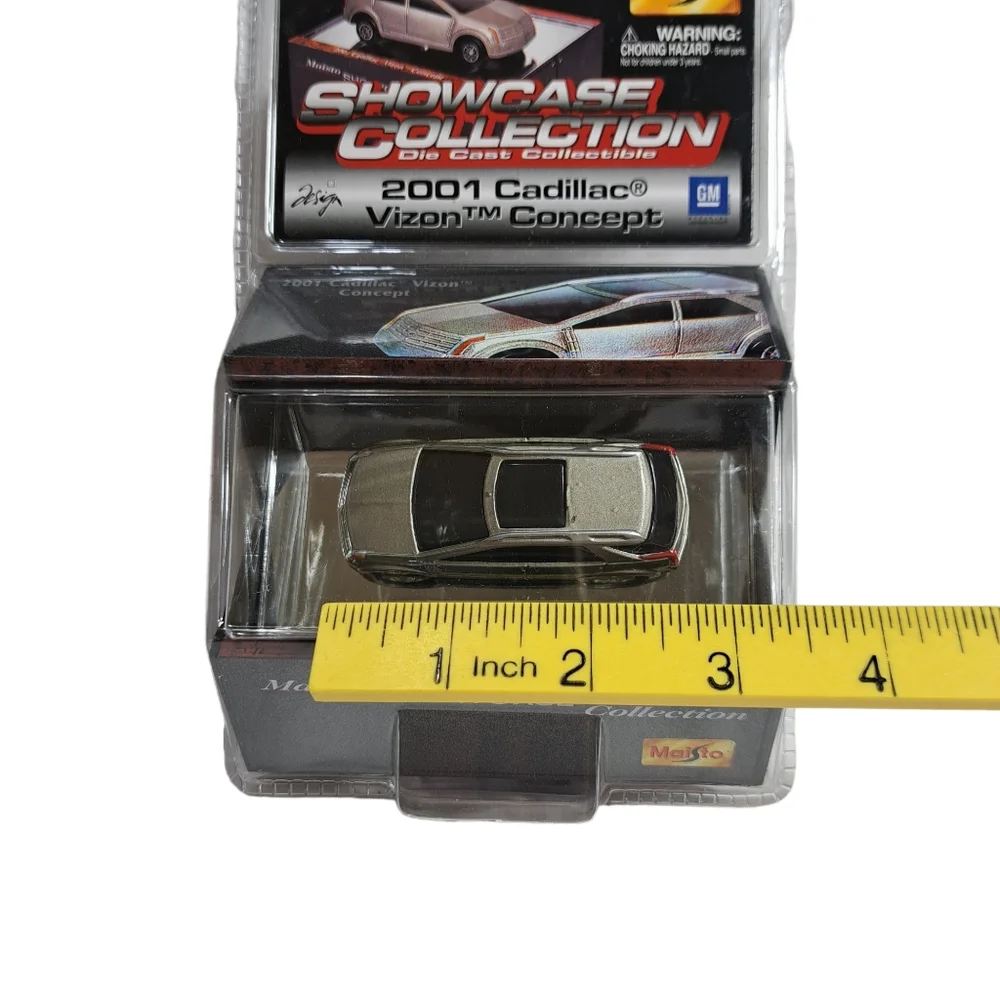 Maisto 2001 Grey Cadillac Vizon Concept‎ SUV Showcase Collection Die-Cast